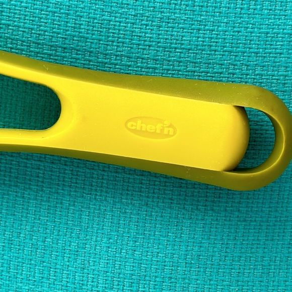 Cher'n Avocado Slicer - Picture 2 of 5